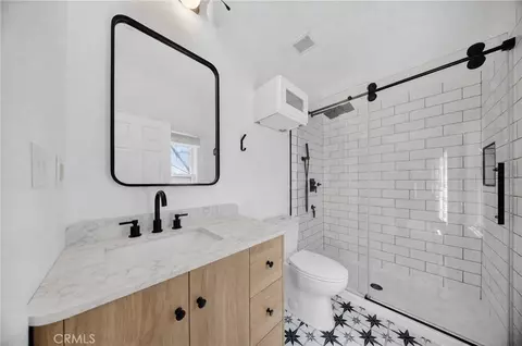 Bath - 4193 5th St, Riverside, CA 92501 photo 3 of 5