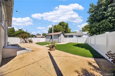 Exterior - 4193 5th St, Riverside, CA 92501 photo 4 of 10