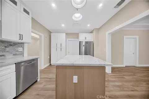 Entry Way - 4193 5th St, Riverside, CA 92501 photo 5 of 7