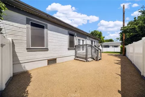 Exterior - 4193 5th St, Riverside, CA 92501 photo 2 of 10