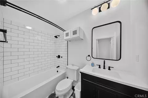 Bath - 4193 5th St, Riverside, CA 92501 photo 1 of 5