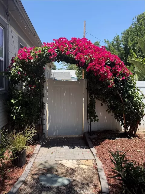 Exterior - 4193 5th St, Riverside, CA 92501 photo 5 of 10