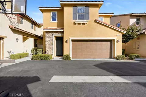 19718 Kamm Ct, Canyon Country, CA 91351
