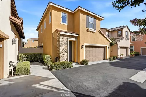 19718 Kamm Ct, Canyon Country, CA 91351