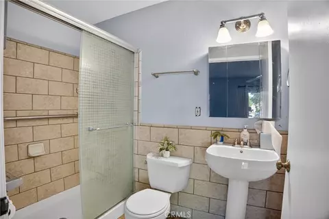 Bath - 2630 Space Ct, Lancaster, CA 93536 photo 1 of 1