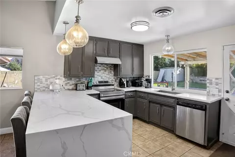 Kitchen - 2630 Space Ct, Lancaster, CA 93536 photo 3 of 4