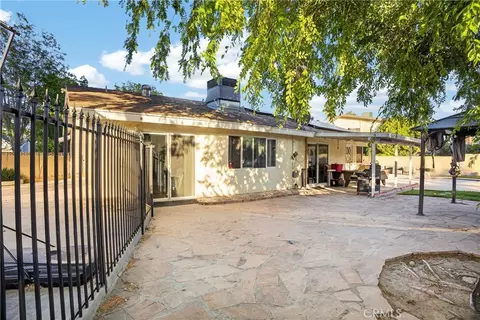 Exterior - 2630 Space Ct, Lancaster, CA 93536 photo 7 of 10
