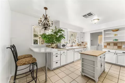 Kitchen - 44449 Loneoak, Lancaster, CA 93534 photo 7 of 7