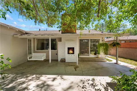 Exterior - 44449 Loneoak, Lancaster, CA 93534 photo 6 of 9