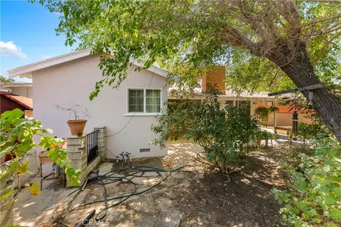 Exterior - 44449 Loneoak, Lancaster, CA 93534 photo 9 of 9