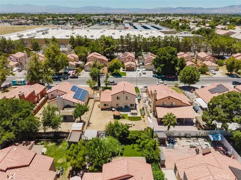 View/Area - 1745 E Norberry St, Lancaster, CA 93535 photo 4 of 6