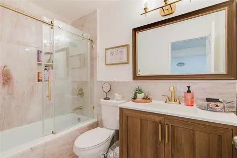 Bath - 1745 E Norberry St, Lancaster, CA 93535 photo 2 of 2