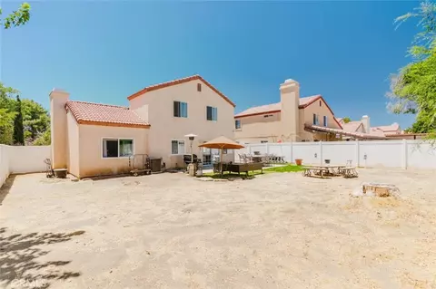 Exterior - 1745 E Norberry St, Lancaster, CA 93535 photo 6 of 8