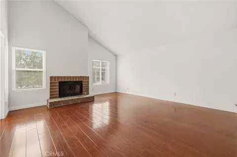 Living - 3366 Darby #436, Simi Valley, CA 93063 photo 8 of 11