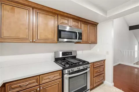 Kitchen - 3366 Darby #436, Simi Valley, CA 93063 photo 1 of 3
