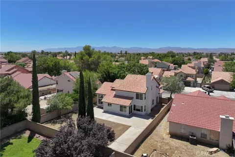 View/Area - 709 Whitlatch, Lancaster, CA 93535 photo 2 of 3