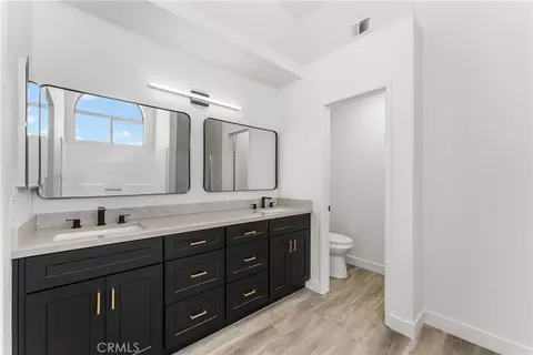 Bath - 709 Whitlatch, Lancaster, CA 93535 photo 3 of 5