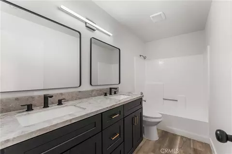 Bath - 709 Whitlatch, Lancaster, CA 93535 photo 5 of 5