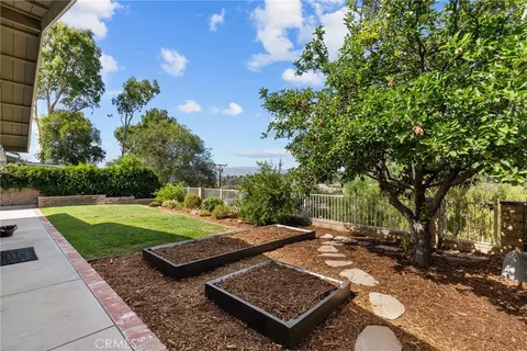 Exterior - 27209 Corry Pl, Saugus, CA 91350 photo 10 of 13