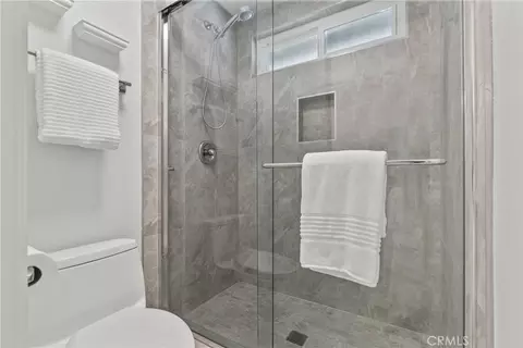 Bath - 27209 Corry Pl, Saugus, CA 91350 photo 4 of 4