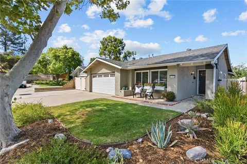 Exterior - 27209 Corry Pl, Saugus, CA 91350 photo 2 of 13
