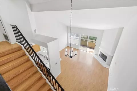 Living - 2731 Erringer, Simi Valley, CA 93065 photo 7 of 7