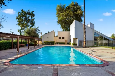 Exterior - 7651 Reseda #13-T, Reseda, CA 91335 photo 5 of 6
