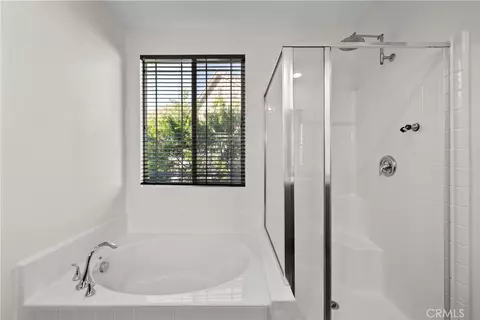 Bath - 22035 Windham, Saugus, CA 91350 photo 3 of 4