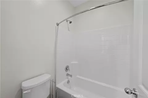 Bath - 22035 Windham, Saugus, CA 91350 photo 2 of 4