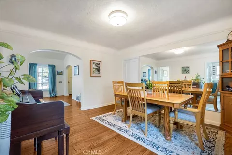 Dining - 3230 Castera Ave, Glendale, CA 91208 photo 1 of 3
