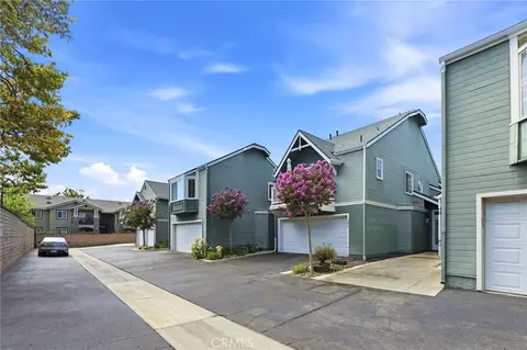 Exterior - 1842 Rory Ln #4, Simi Valley, CA 93063 photo 3 of 12