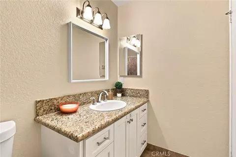 Bath - 1842 Rory Ln #4, Simi Valley, CA 93063 photo 5 of 5