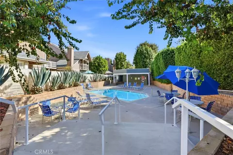 Exterior - 1842 Rory Ln #4, Simi Valley, CA 93063 photo 7 of 12