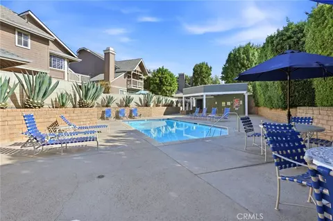 Exterior - 1842 Rory Ln #4, Simi Valley, CA 93063 photo 6 of 12