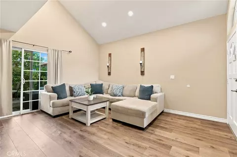 Living - 1842 Rory Ln #4, Simi Valley, CA 93063 photo 2 of 2