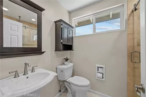 Bath - 1243 S Stephora, Glendora, CA 91740 photo 5 of 5