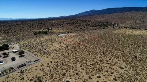 31400 227th St E, Llano, CA 93544 photo 2
