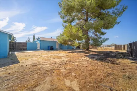 Exterior - 9400 Kemper Rd, Mojave, CA 93501 photo 8 of 9