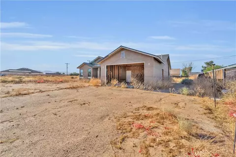 8249 Willow Ave, California City, CA 93505