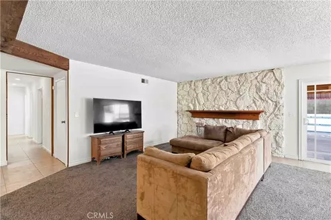 Living - 5716 Katherine, Simi Valley, CA 93063 photo 2 of 7