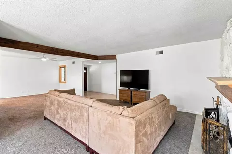 Living - 5716 Katherine, Simi Valley, CA 93063 photo 4 of 7