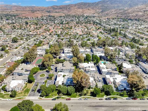View/Area - 6543 Stoney Vw #4, Simi Valley, CA 93063 photo 8 of 9