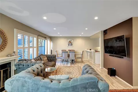 Living - 6543 Stoney Vw #4, Simi Valley, CA 93063 photo 2 of 4