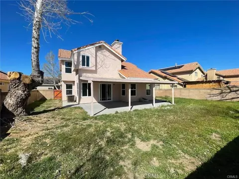 Exterior - 1768 Mesa Dr, Lancaster, CA 93535 photo 4 of 4