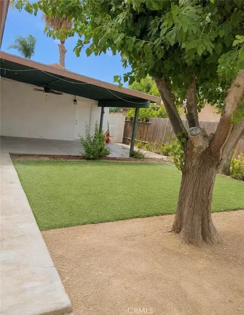 Exterior - 1850 Pepper Tree Close, Wasco, CA 93280 photo 5 of 6