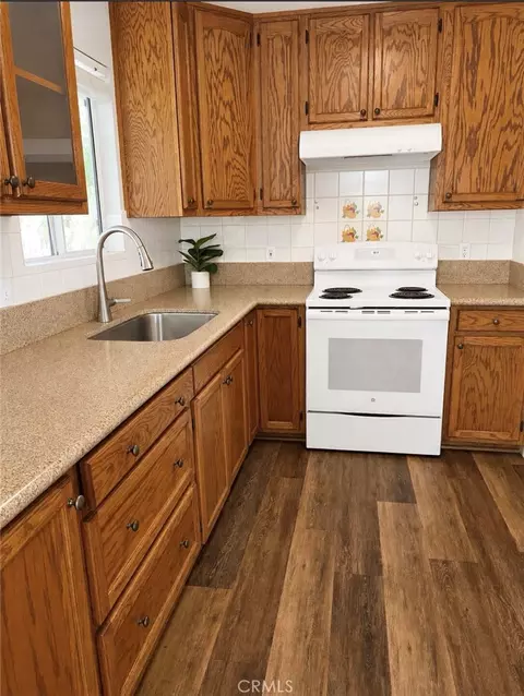 Kitchen - 1850 Pepper Tree Close, Wasco, CA 93280 photo 1 of 1
