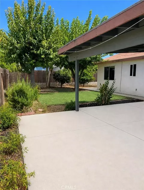 Exterior - 1850 Pepper Tree Close, Wasco, CA 93280 photo 4 of 6