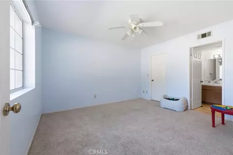 Bedroom - 18551 Glenview Ct, Tehachapi, CA 93561 photo 3 of 3