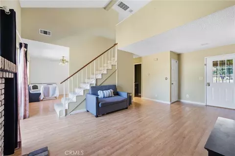 Living - 18551 Glenview Ct, Tehachapi, CA 93561 photo 3 of 3