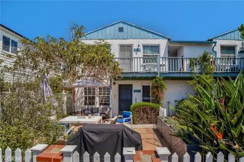 2722 Grand Canal, Los Angeles, CA 90291